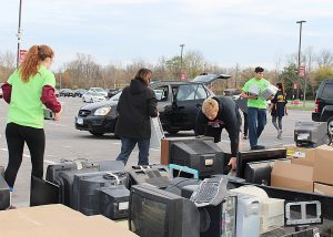 Hilton High School students loaded 24 pallets of electronics with a net weight of 14,357 lbs. that were dropped off by community members. The electronics went to Maven Technologies for recycling. 