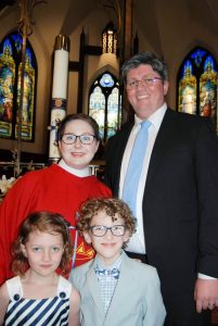 Elizabeth Brooks Harden with her husband, Ian, and children, Adelaide and Henry.